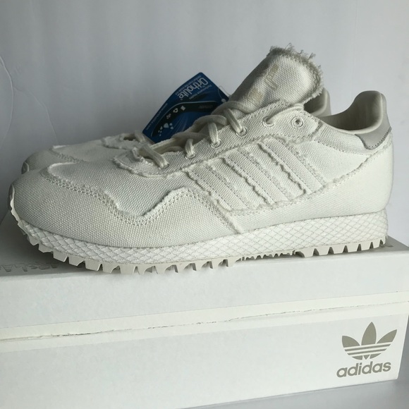 adidas gazelle silver green womens Adidas Futurecraft 4D Daniel Arsham
